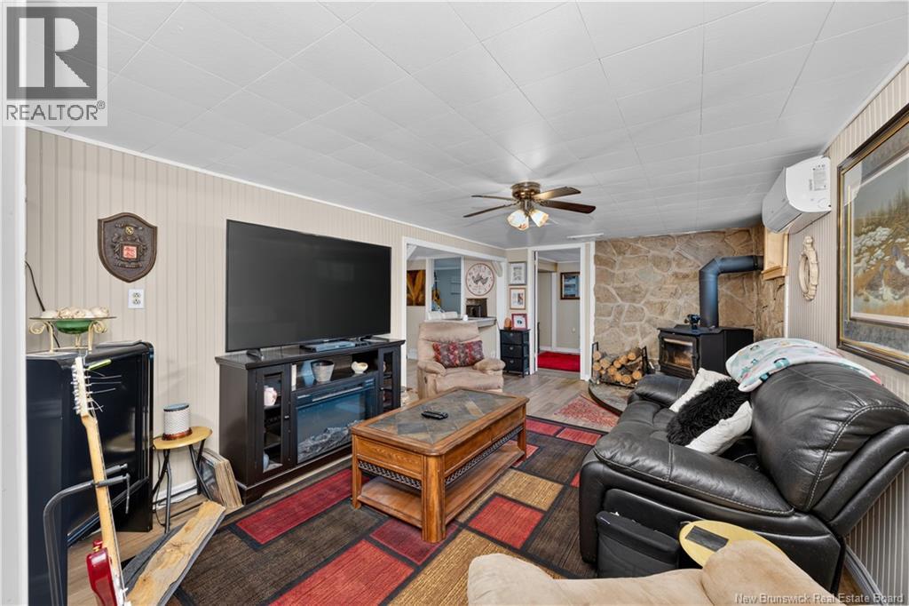 202 Rue Marie, Beresford, New Brunswick  E8K 1P8 - Photo 19 - NB143611