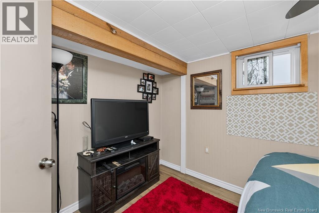 202 Rue Marie, Beresford, New Brunswick  E8K 1P8 - Photo 33 - NB143611