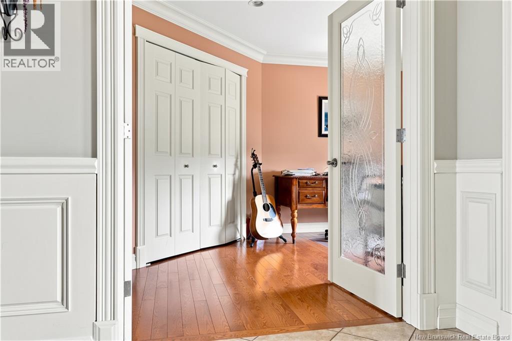 51 Bayshore Drive, Bathurst, New Brunswick  E2A 6A5 - Photo 11 - NB143881