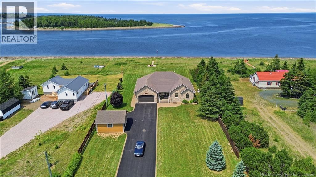 51 Bayshore Drive, Bathurst, New Brunswick  E2A 6A5 - Photo 5 - NB143881