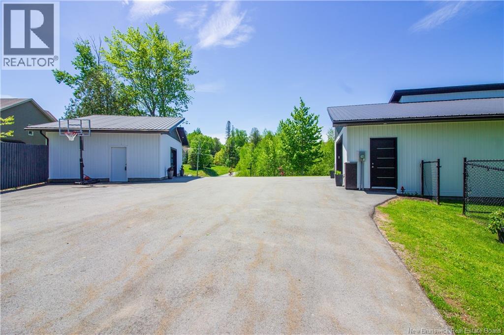 11 Robert Ross Boulevard, Hampton, New Brunswick E5N 0E2 - Photo 45 - NB144044