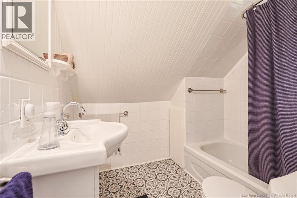 325 St James Street West, Saint John, New Brunswick  E2M 2E7 - Photo 25 - NB143983