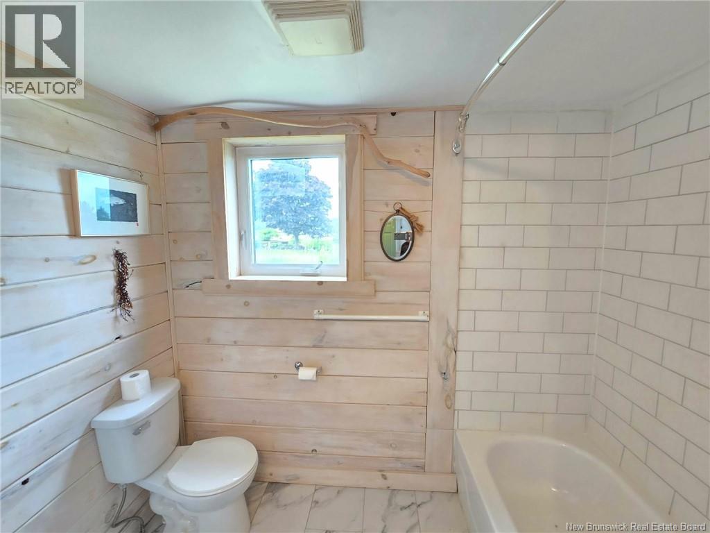 1073 Route 134, Petit-Rocher, New Brunswick  E8J 1B8 - Photo 24 - NB144095