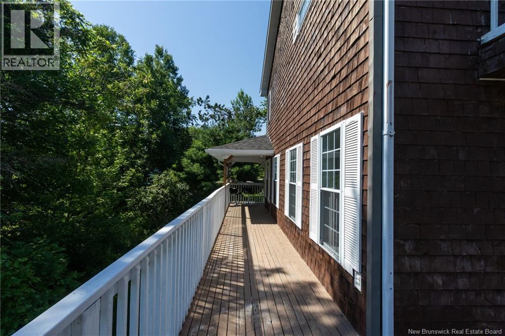 1517 Woodstock Road, Fredericton, New Brunswick  E3C 1P2 - Photo 45 - NB143430