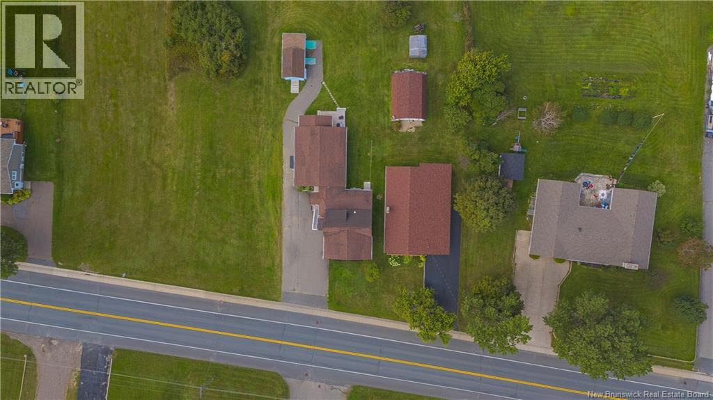223 Boul St-Pierre E. Boulevard, Caraquet, New Brunswick  E1W 1B1 - Photo 5 - NB144128