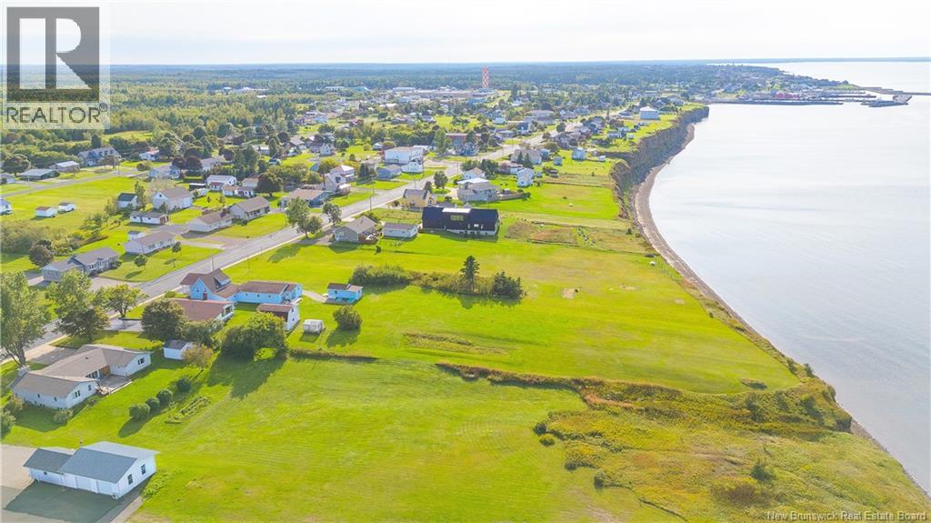 223 Boul St-Pierre E. Boulevard, Caraquet, New Brunswick  E1W 1B1 - Photo 7 - NB144128