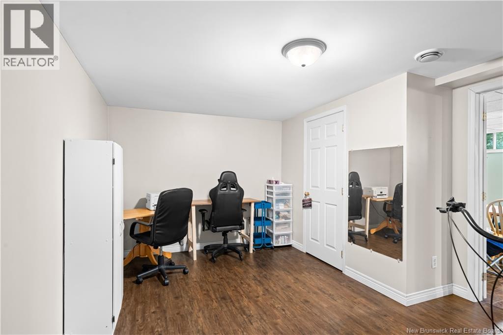 45 Carmel, Moncton, New Brunswick  E1E 4V2 - Photo 25 - NB144089