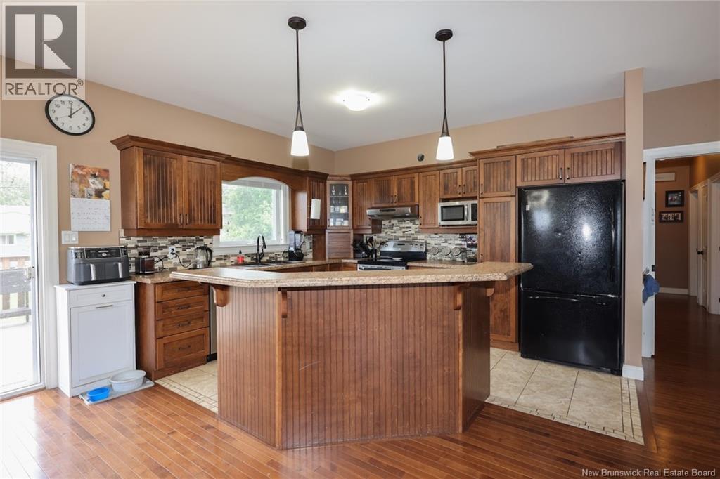 75 Whisperwood Drive, Fredericton, New Brunswick  E3C 0J8 - Photo 7 - NB144295