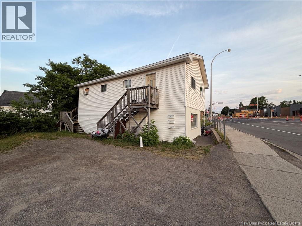 374 Acadie, Dieppe, New Brunswick  E1A 1H1 - Photo 23 - NB144352