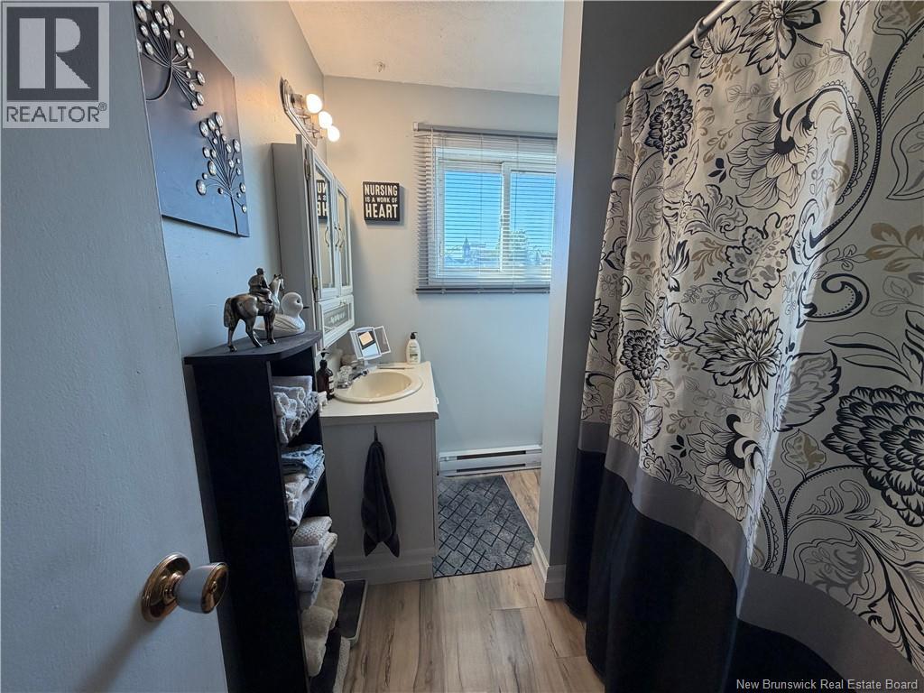 374 Acadie, Dieppe, New Brunswick  E1A 1H1 - Photo 7 - NB144352