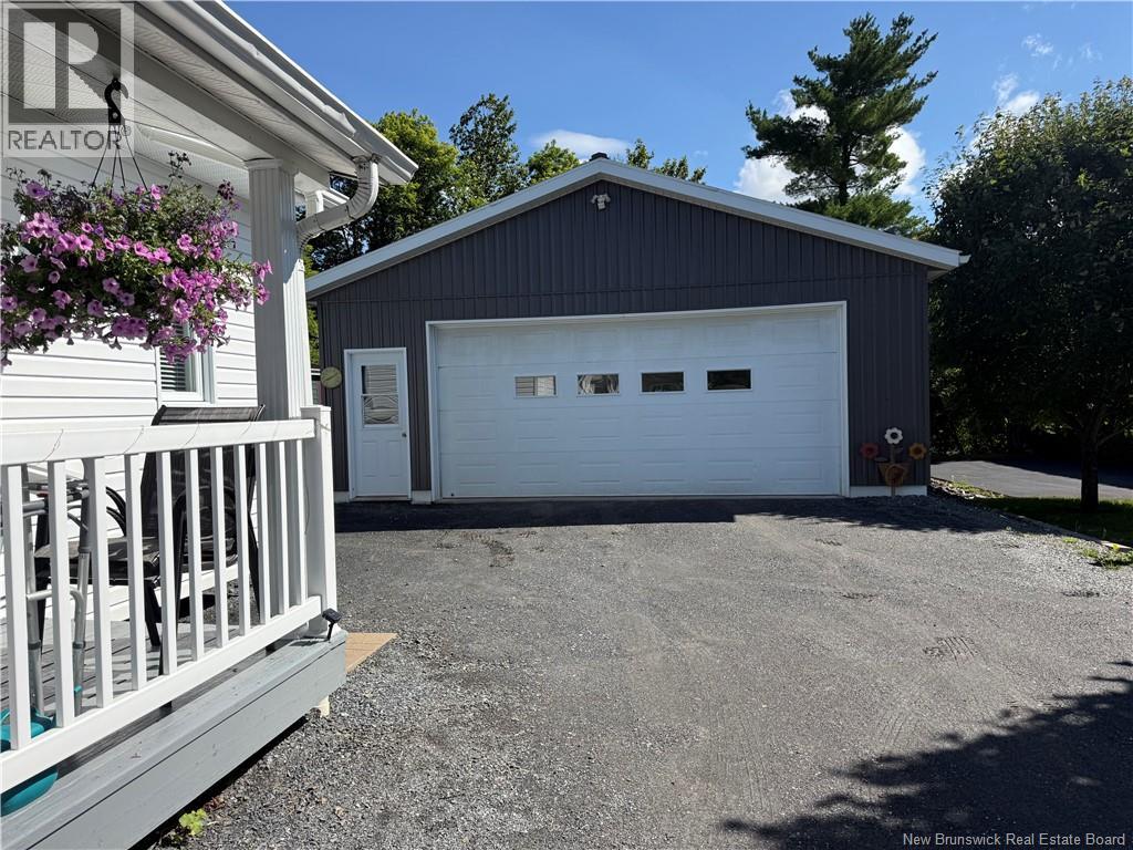 466 Main Street, Grand-Sault/grand Falls, New Brunswick  E3Z 2W3 - Photo 32 - NB144469