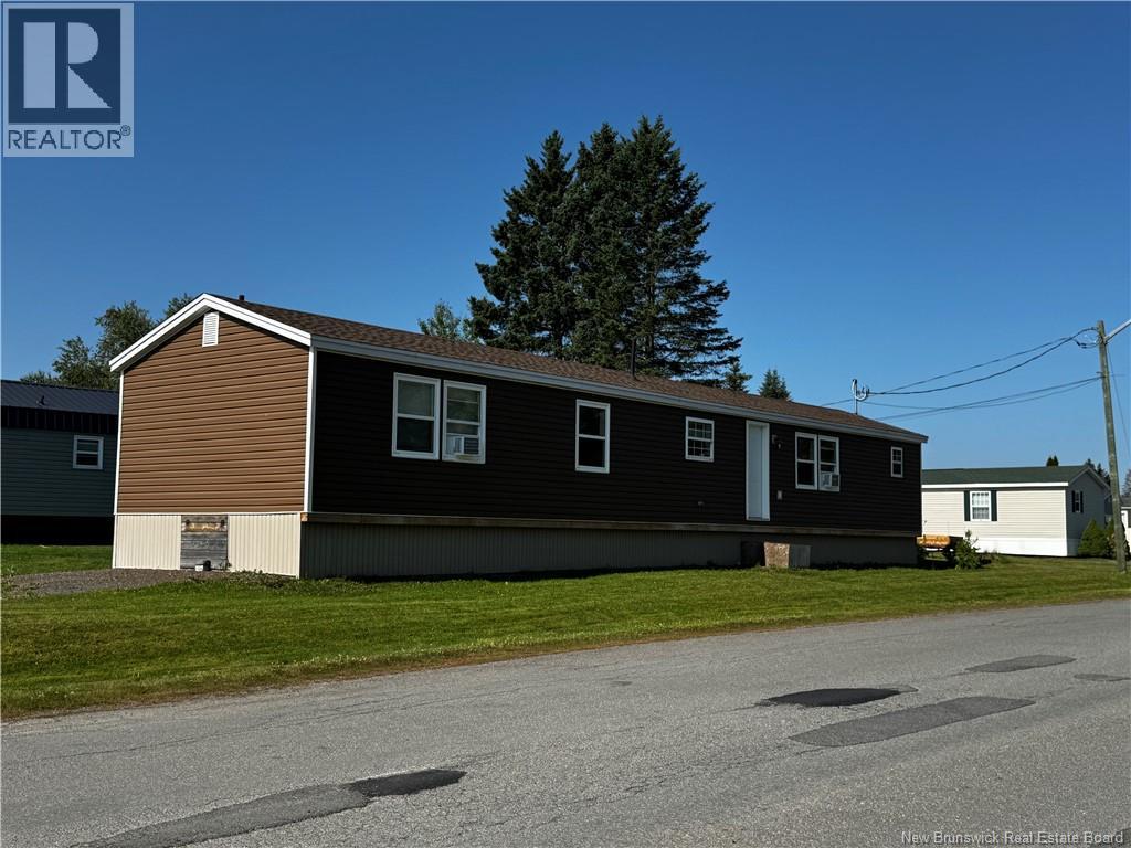 2 Leafwood Crescent, Fredericton, New Brunswick  E3B 6N7 - Photo 2 - NB144783