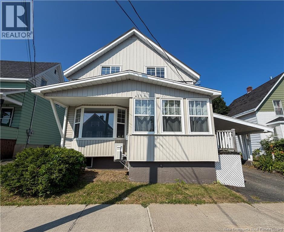 23 Sugarloaf Street, Campbellton, New Brunswick  E3N 3B2 - Photo 2 - NB144967