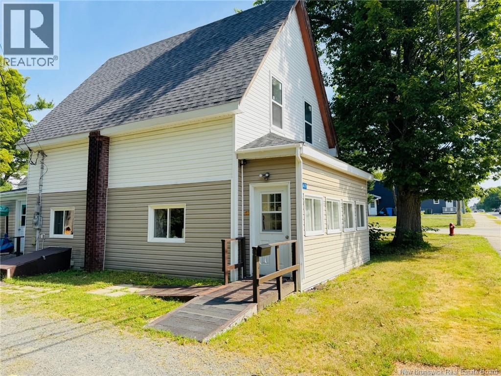 249 Wellington Street, Miramichi, New Brunswick  E1N 1N2 - Photo 3 - NB145035