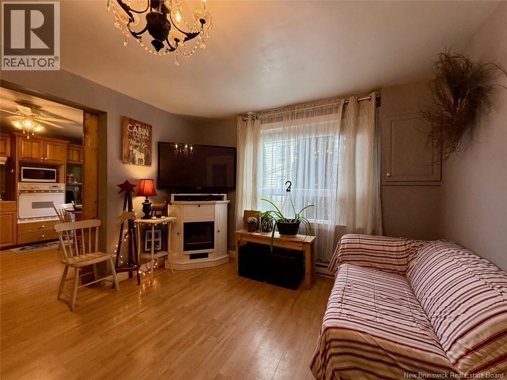 7 Oak Street, Mcadam, New Brunswick  E6J 1M5 - Photo 36 - NB145138
