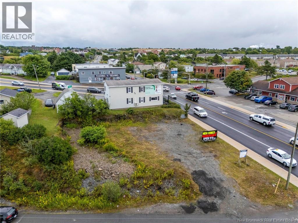 33 Loch Lomond Road, Saint John, New Brunswick  E2J 1X4 - Photo 1 - NB145136
