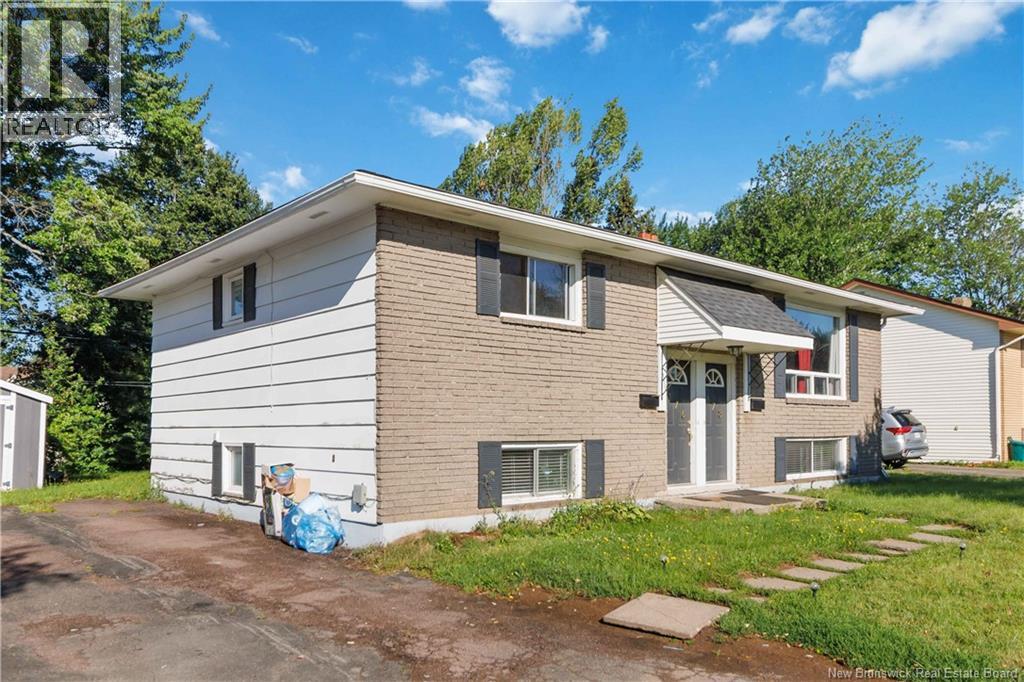 176-178 Ayer Avenue, Moncton, New Brunswick  E1C 8G8 - Photo 3 - NB145277