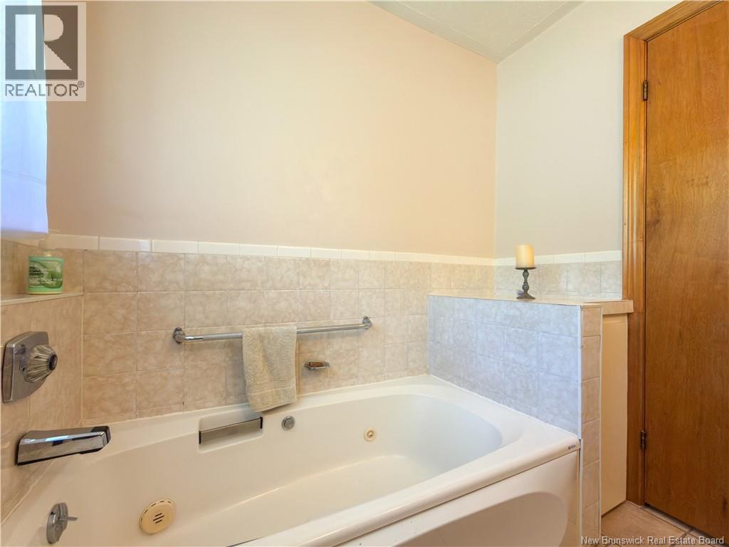 1597 Route 105, Southampton, New Brunswick E6G 1M3 - Photo 21 - NB145428