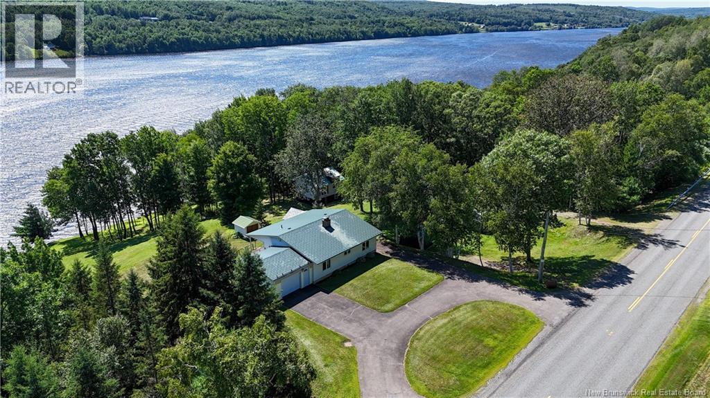 1597 Route 105, Southampton, New Brunswick E6G 1M3 - Photo 3 - NB145428