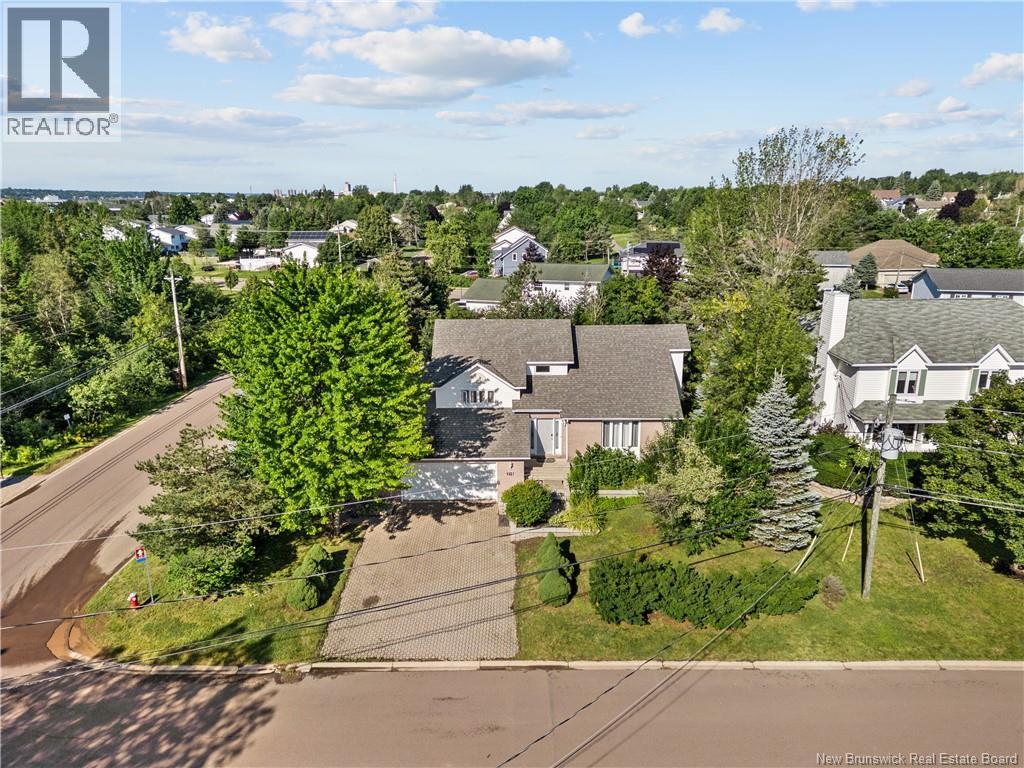 315 Belliveau, Dieppe, New Brunswick E1A 6T5 - Photo 2 - NB145296