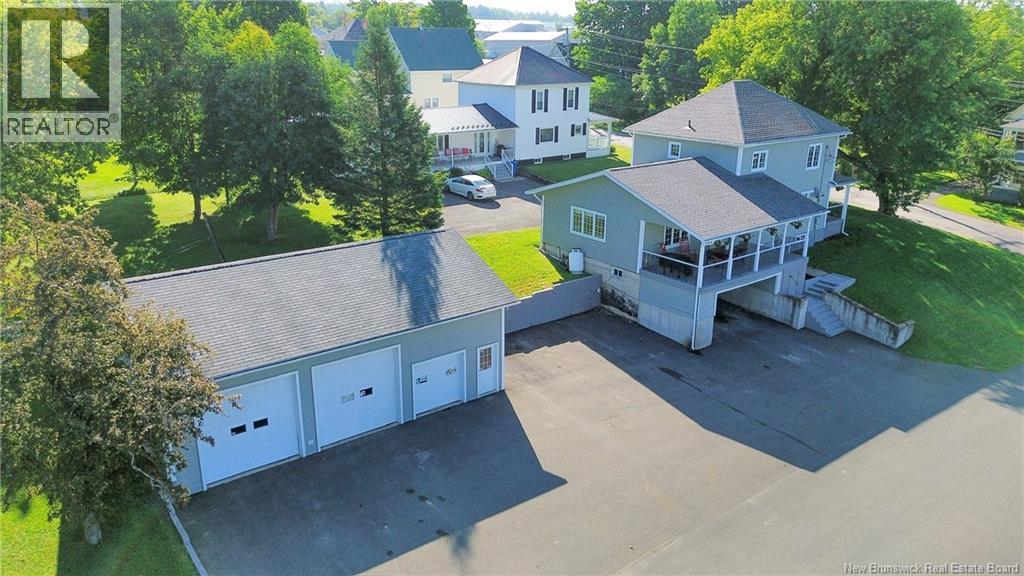 21 Hillcrest Avenue, Hartland, New Brunswick  E7P 1M7 - Photo 3 - NB145551