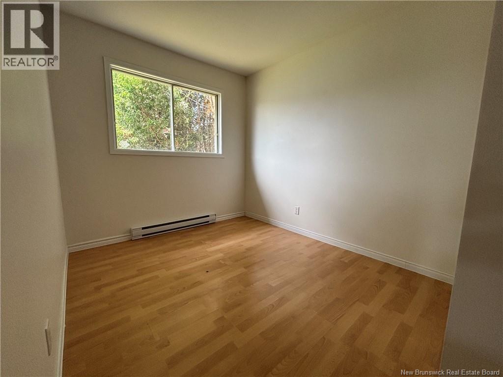 716 Rue Mgr Lanteigne, Petit-Rocher, New Brunswick  E8J 1E7 - Photo 23 - NB145588