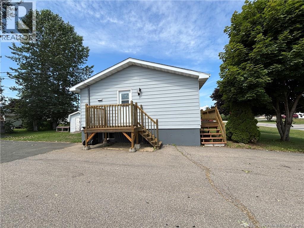 716 Rue Mgr Lanteigne, Petit-Rocher, New Brunswick  E8J 1E7 - Photo 6 - NB145588