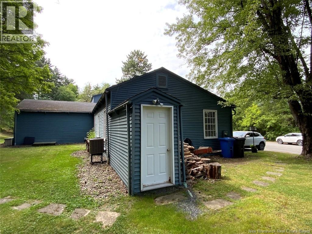 28 Lawson Street, Edmundston, New Brunswick  E3V 1Z4 - Photo 38 - NB145696