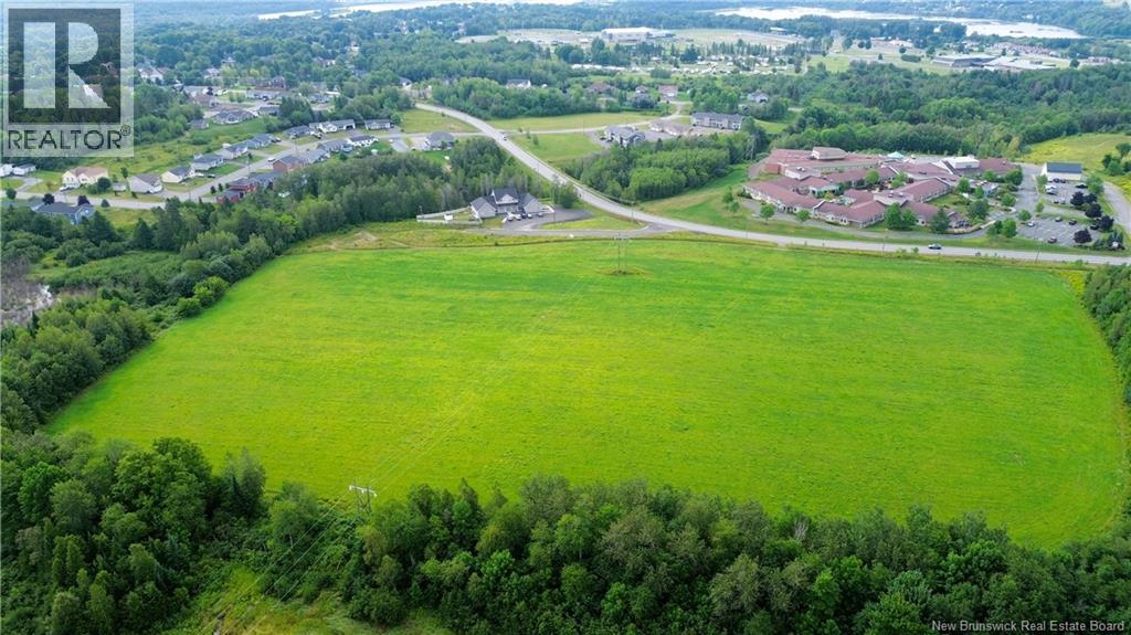 0 Deakin Drive, Woodstock, New Brunswick  A0A 0A0 - Photo 4 - NB145667