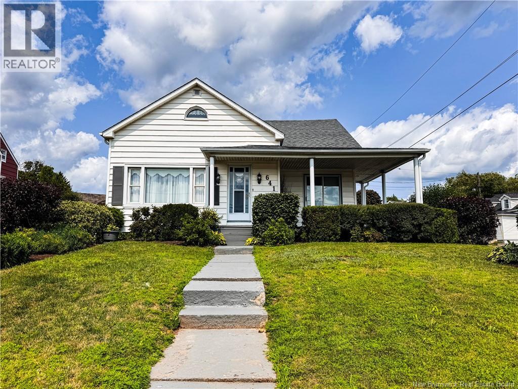 641 Acadie, Dieppe, New Brunswick  E1A 1J6 - Photo 1 - NB144255