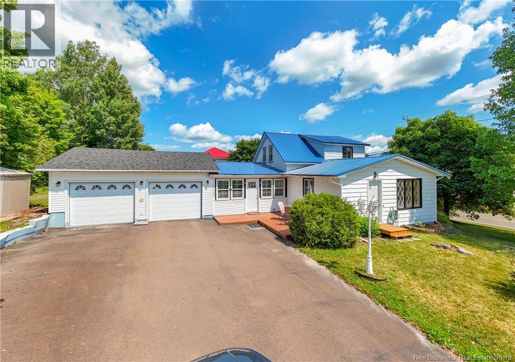 11 Vanceboro Road, Mcadam, New Brunswick E6J 1Z3 - Photo 1 - NB146051
