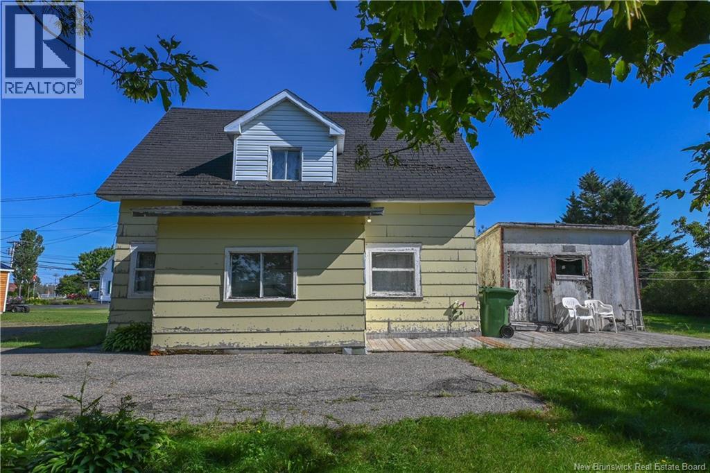 45 Rue Du Pêcheur Nord, Lamèque, New Brunswick  E8T 1K4 - Photo 3 - NB146185