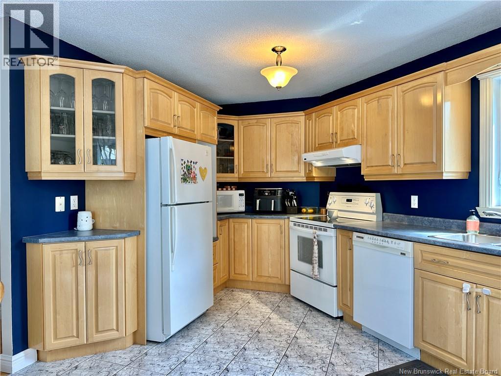 25 Des Seigneurs Street, Edmundston, New Brunswick  E3V 5B1 - Photo 7 - NB146156