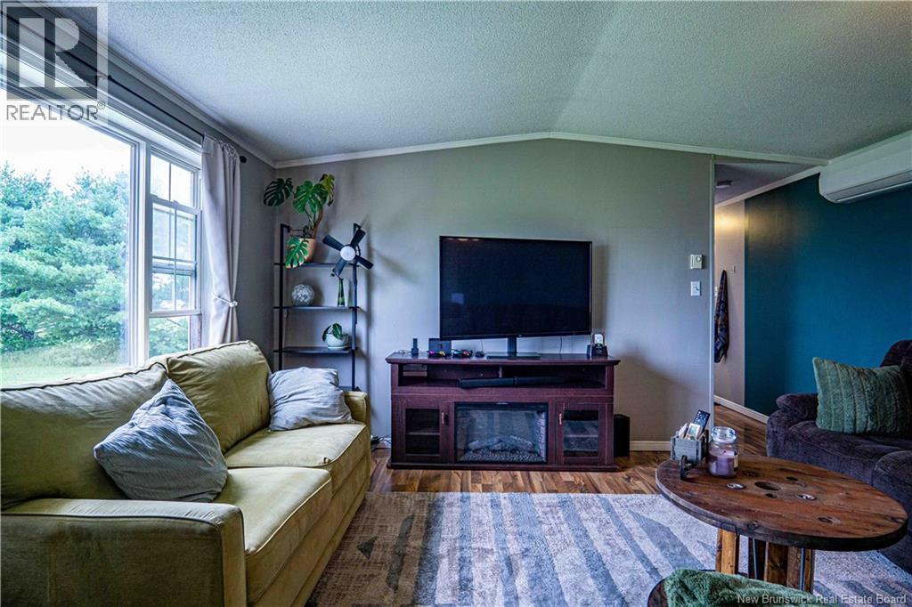 276 Route 636, Harvey, New Brunswick  E6K 2A3 - Photo 8 - NB146149