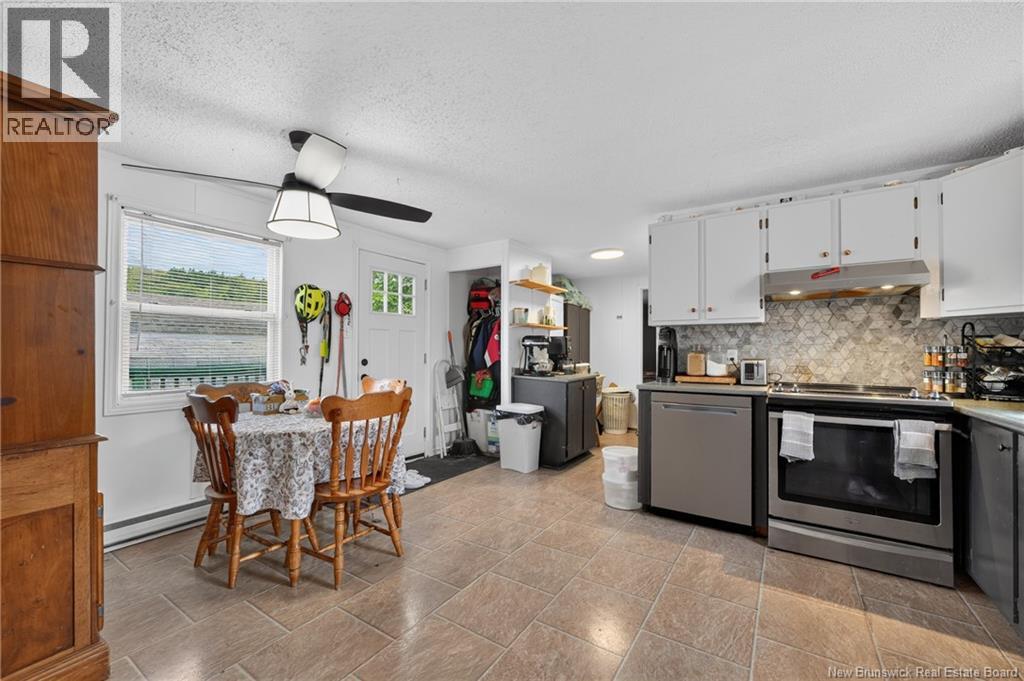 33 Glenview Drive, Saint John, New Brunswick  E2H 2R5 - Photo 3 - NB145925