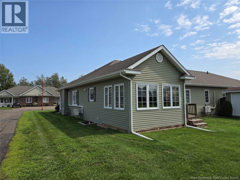 26 Adelie Lane, Moncton, New Brunswick E1A 0N4 - Photo 2 - NB146300