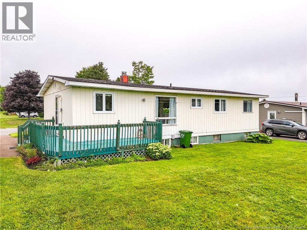 34 Harding Drive, Nackawic, New Brunswick  E6G 1C5 - Photo 3 - NB145750
