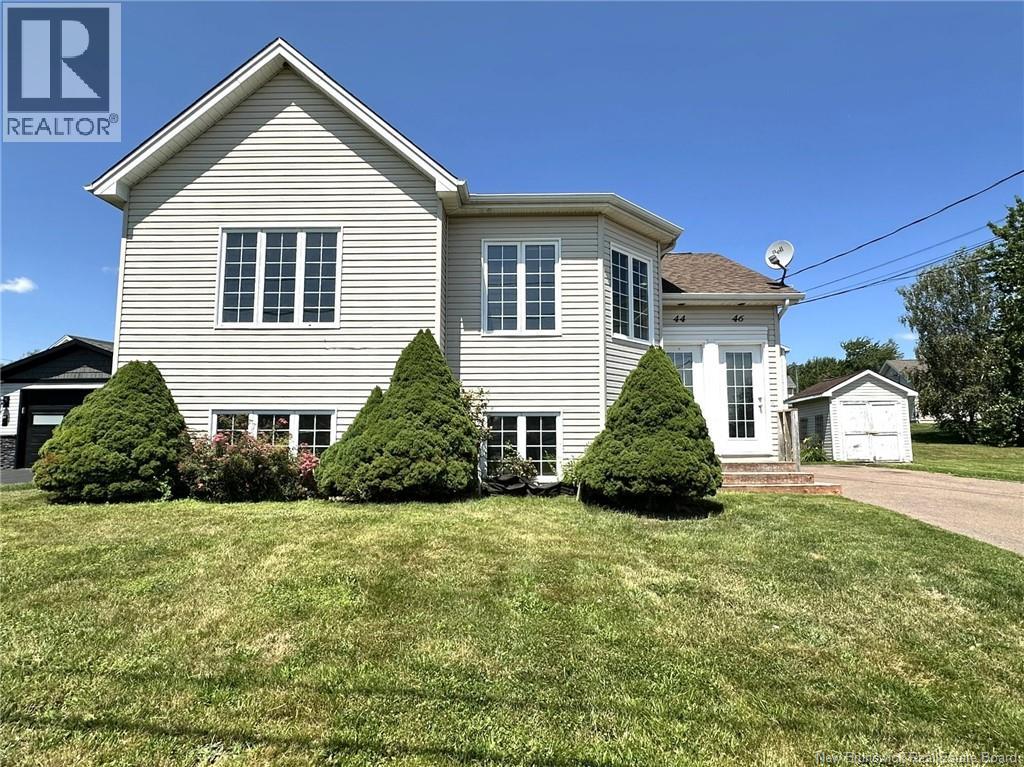 44-46 Theriault Street, Dieppe, New Brunswick  E1A 7V8 - Photo 2 - NB146510