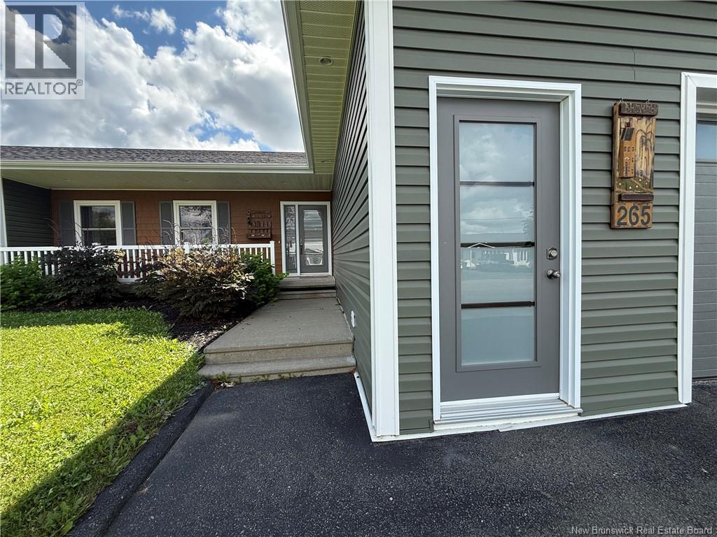 265 Caswell Street, Grand-Sault/grand Falls, New Brunswick  E3Z 1A7 - Photo 3 - NB146494
