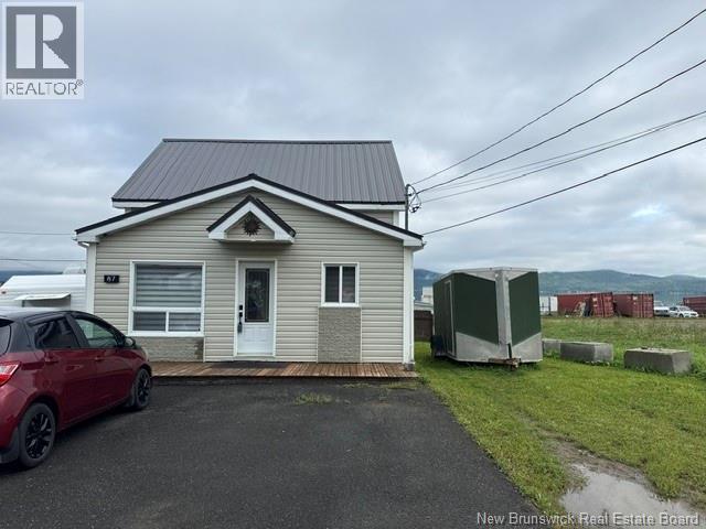 87 Vanier Street, Campbellton, New Brunswick  E3N 1T8 - Photo 1 - NB146608
