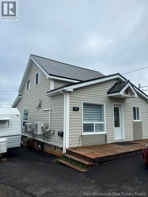 87 Vanier Street, Campbellton, New Brunswick  E3N 1T8 - Photo 2 - NB146608