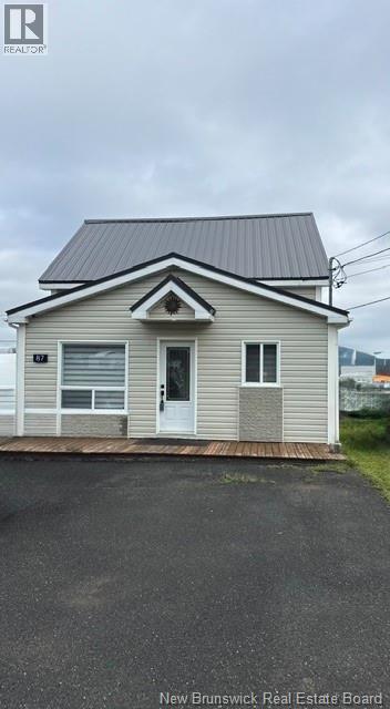 87 Vanier Street, Campbellton, New Brunswick  E3N 1T8 - Photo 4 - NB146608