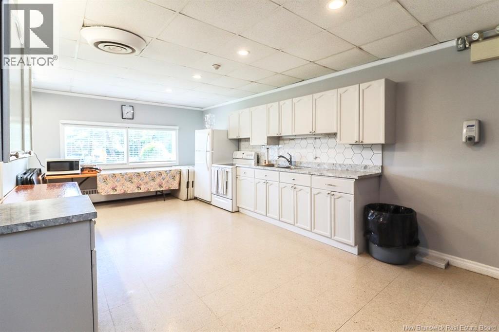 310 Woodward Unit# 909, Saint John, New Brunswick E2K 2L1 - Photo 39 - NB146357