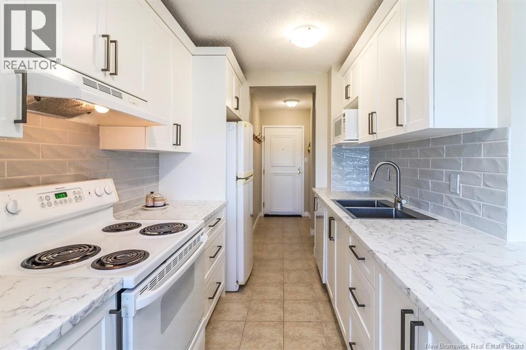 310 Woodward Unit# 909, Saint John, New Brunswick E2K 2L1 - Photo 6 - NB146357