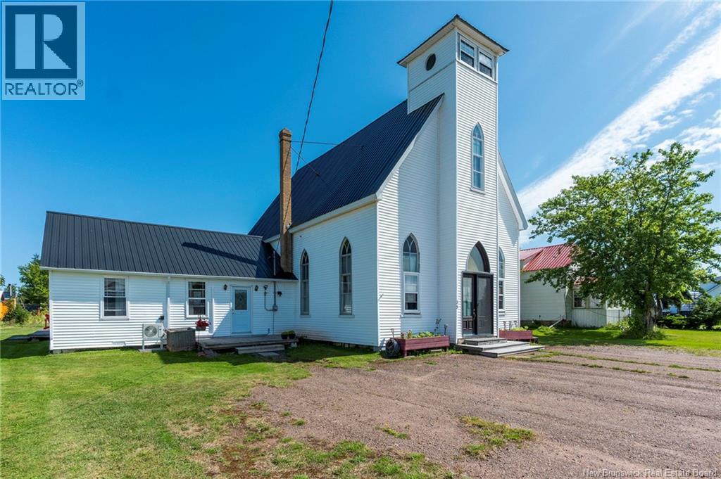 55 Route 955, Cape Tormentine, New Brunswick E4M 3A4 - Photo 1 - NB146620