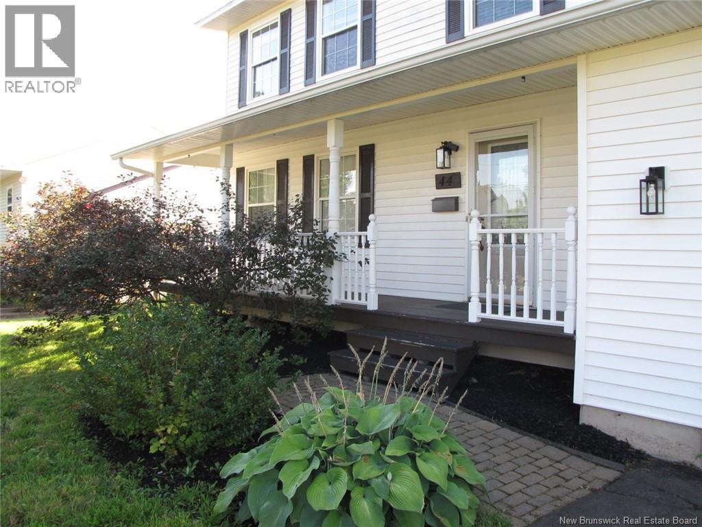 44 Greenhaven Drive, Moncton, New Brunswick E1A 3P5 - Photo 4 - NB146764