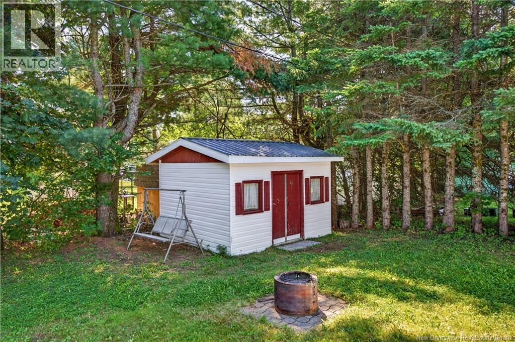 380 Sunset Avenue, Miramichi, New Brunswick  E1V 1A4 - Photo 3 - NB146834