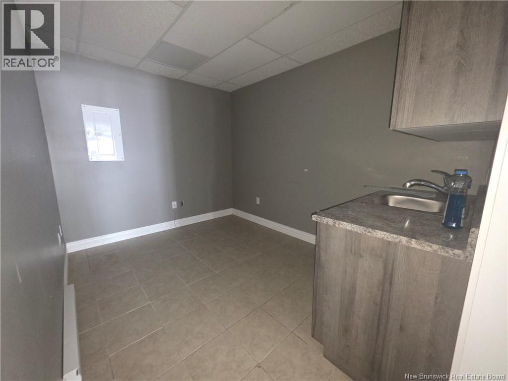 255 Broadway Boulevard Unit# Suite 101, Grand Falls, New Brunswick E3Z 2K1 - Photo 16 - NB146849