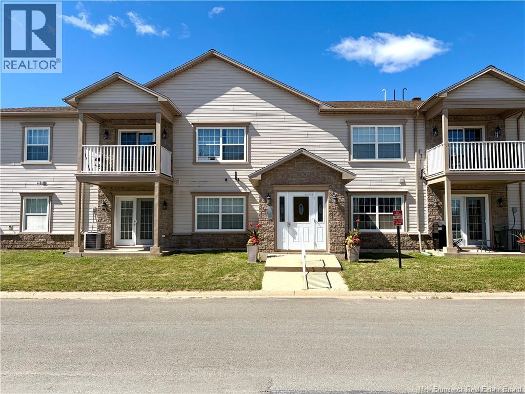 44 Brown Boulevard Unit# 2b, Fredericton, New Brunswick E3A 0L8 - Photo 2 - NB146887
