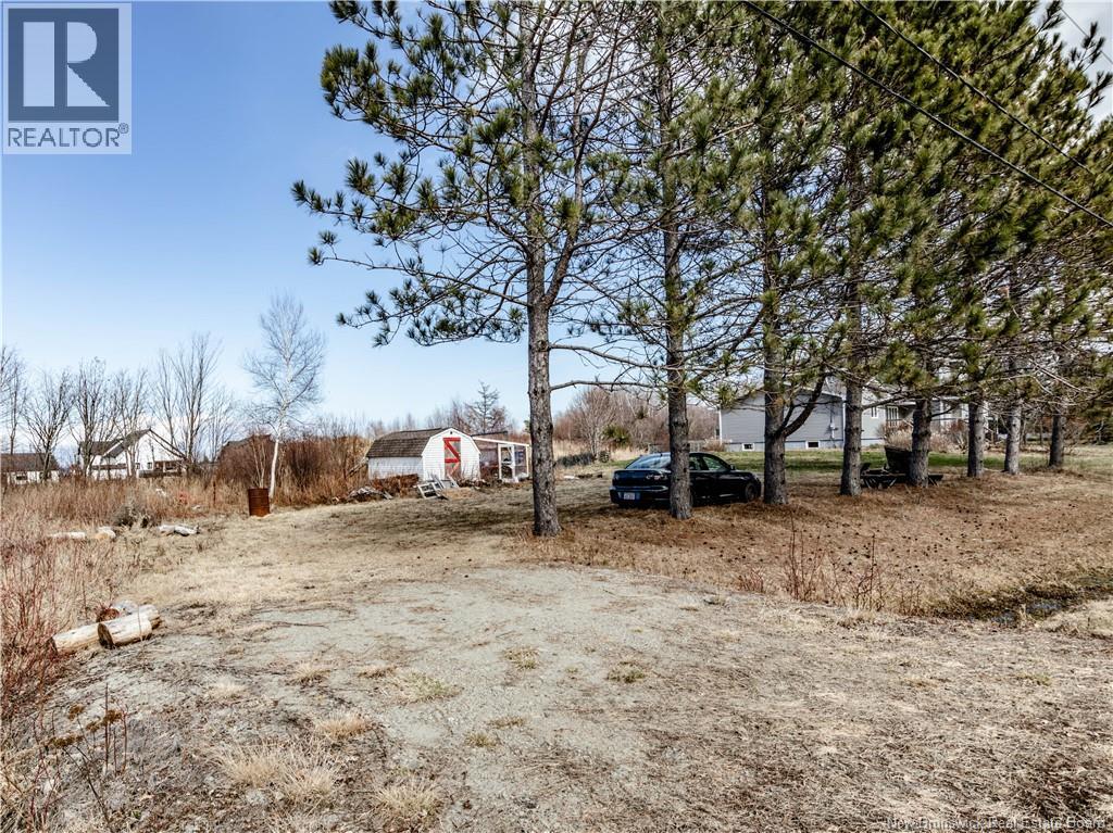 18 Louis-Bourg Road, Bouctouche, New Brunswick  E4S 3N7 - Photo 3 - NB146977